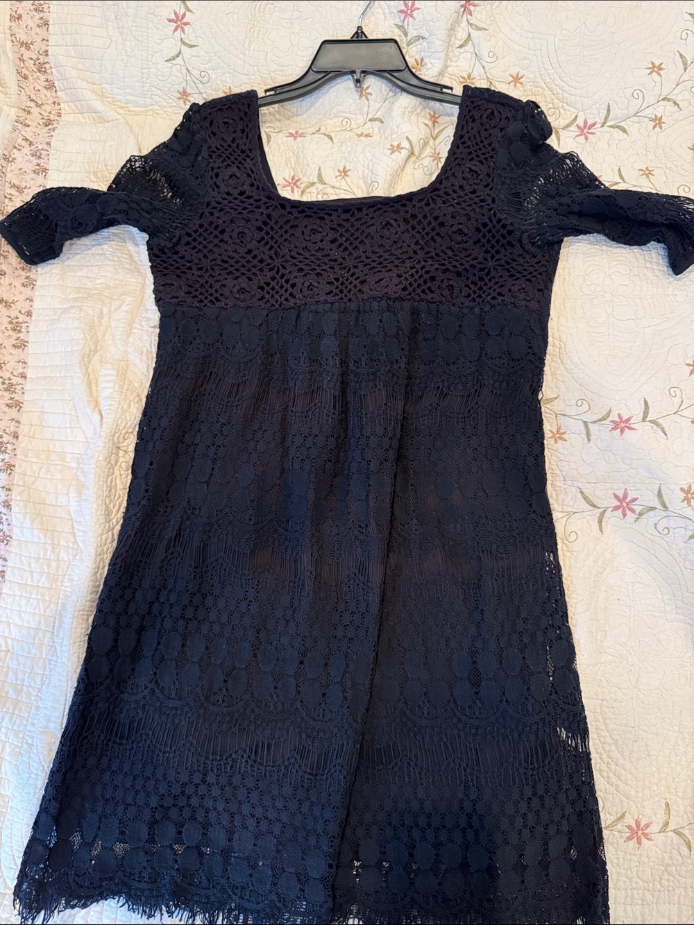 Solitaire Black Lace Short Sleeve Dress